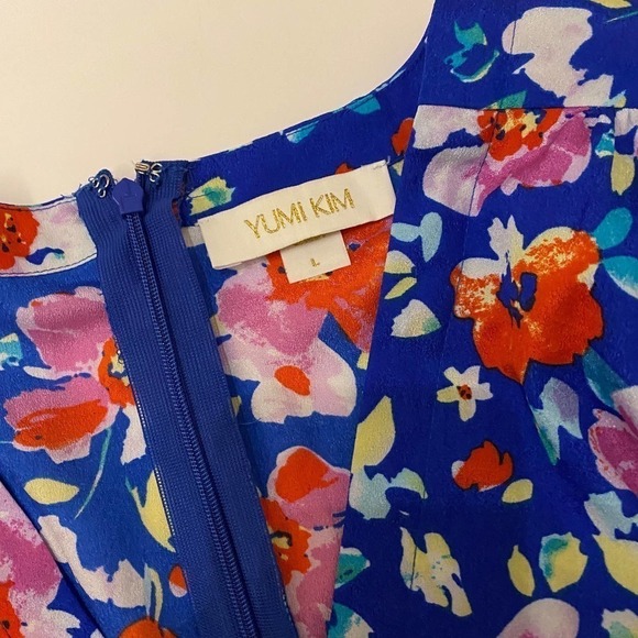 Yumi Kim Women Short Floral Romper Love Potion Revolve V Neck Back Zip Blue L - Picture 6 of 10